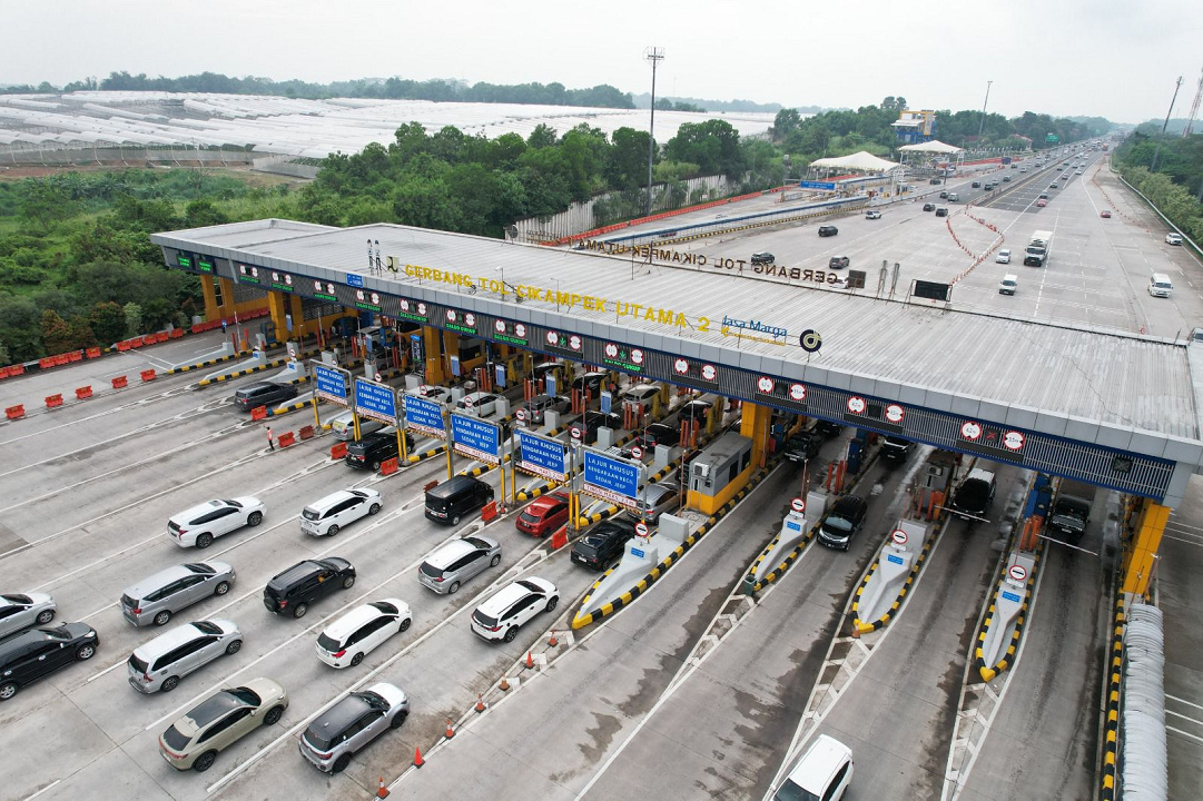 Update Lonjakan Lalu Lintas Arus Balik 4 Januari 2026 Terpantau Sejak Pukul 06.00 WIB di GT Cikampek Utama