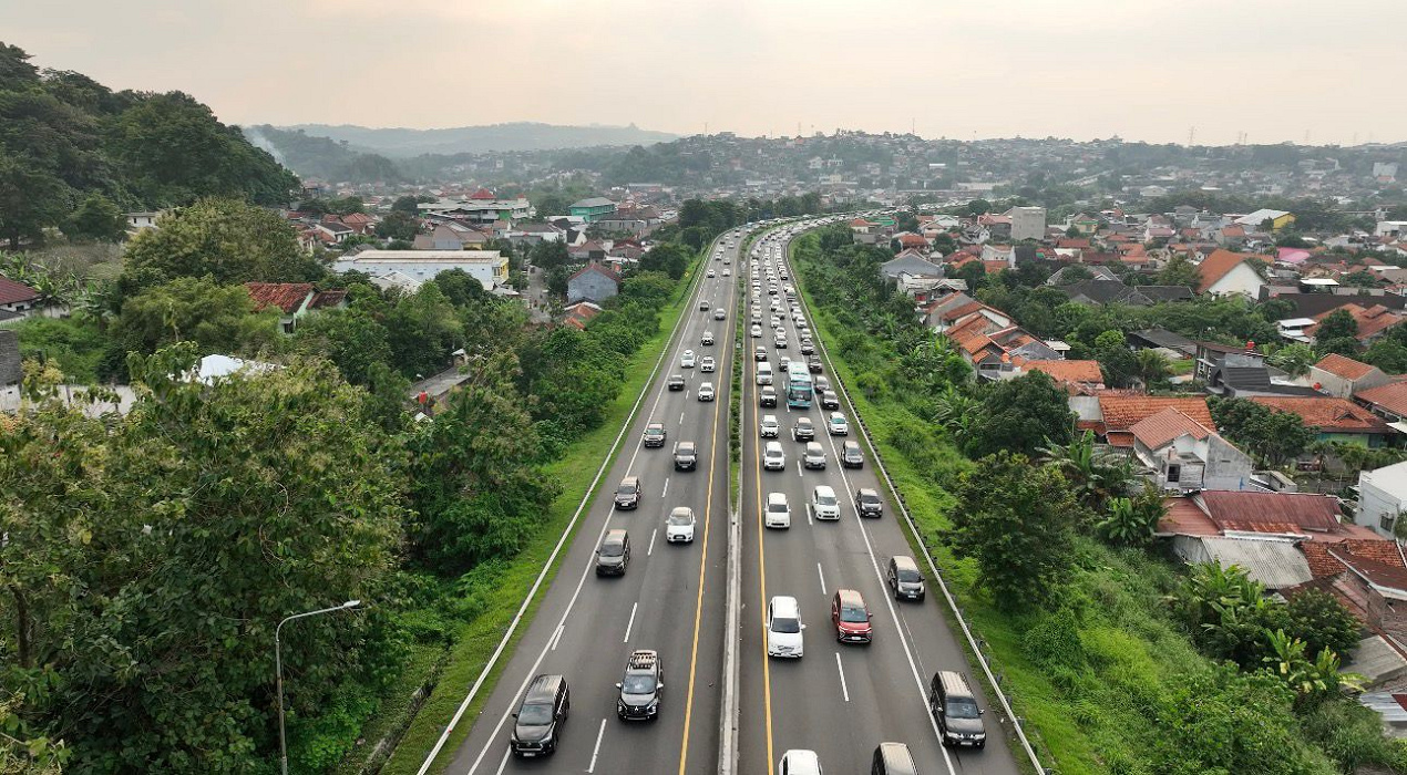 Penyesuaian Rekayasa Lalu Lintas: One Way Nasional KM 70 hingga KM 414 Masih Diberlakukan, One Way Lokal Semarang Dihentikan