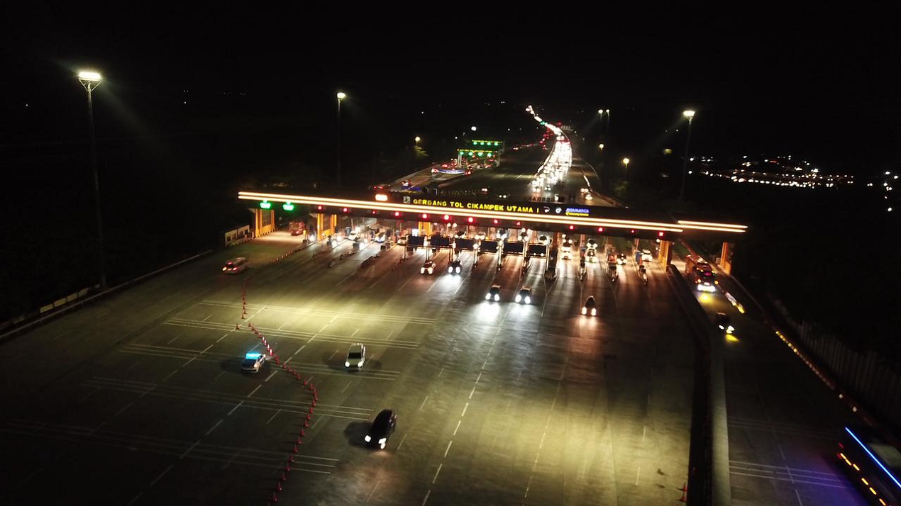 Mobilitas Arus Balik H+3 Terkendali, 239 Ribu Kendaraan dari Wilayah Timur Trans Jawa  Melewati GT Cikampek Utama