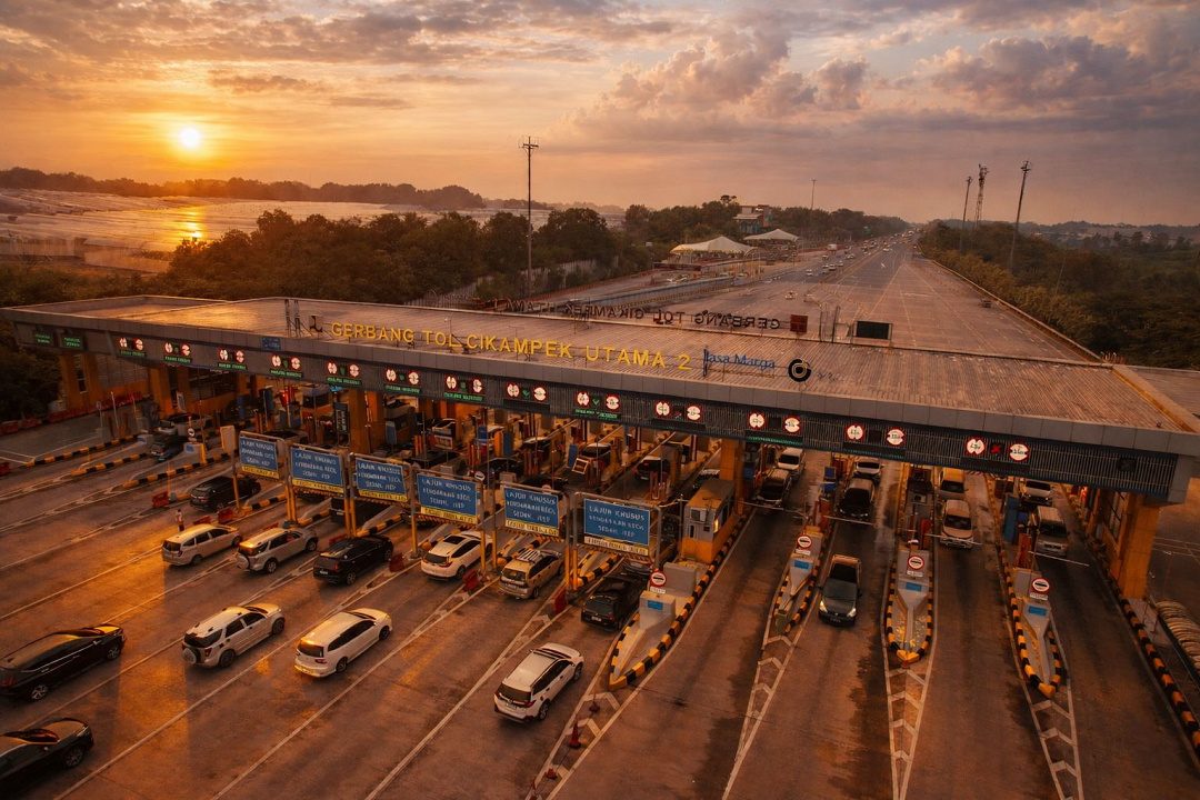 Arus Balik Libur Paskah Menguat, Kendaraan dari Timur Trans Jawa Meningkat 39% di GT Cikampek Utama