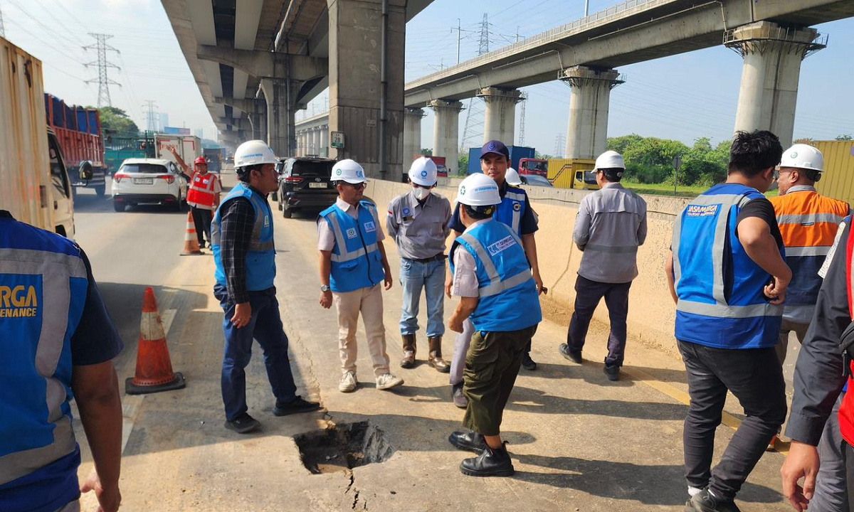JTT Lakukan Pemeliharaan Jalan di Ruas Jalan Tol Jakarta–Cikampek