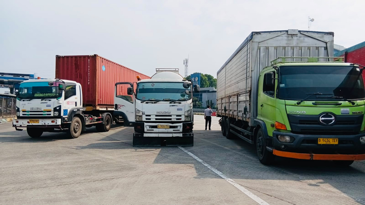 Tingkatkan Keselamatan Berkendara, JTT Gelar Sosialisasi dan Edukasi Kendaraan ODOL di Ruas Jakarta–Cikampek