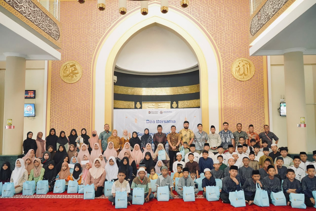 Semarak Bulan Muharram, JTT Salurkan Santunan kepada 100 Anak Yatim di Wilayah Bekasi