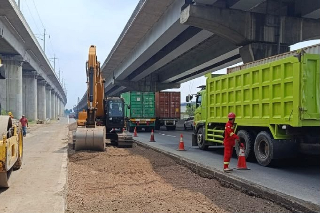 Dukung Perjalanan Aman dan Nyaman, JTT Lakukan Pemeliharaan Jalan Tol Jakarta–Cikampek