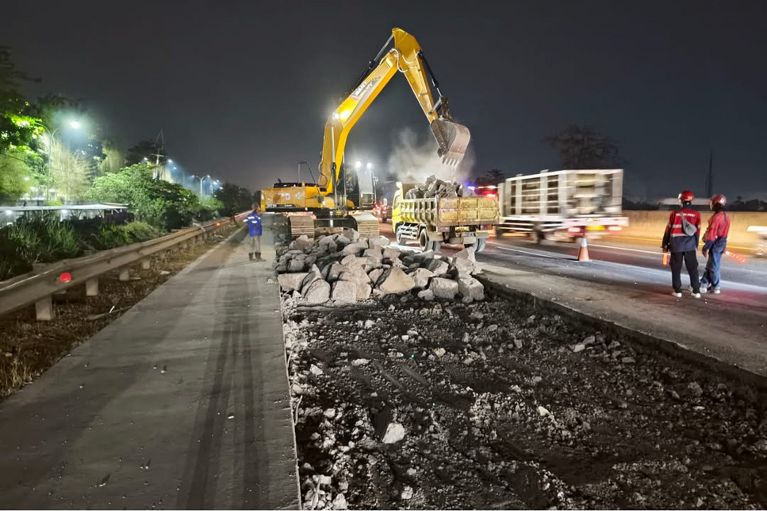 JTT Terus Jaga Keandalan Jalan Tol Jakarta–Cikampek melalui Pemeliharaan Rutin