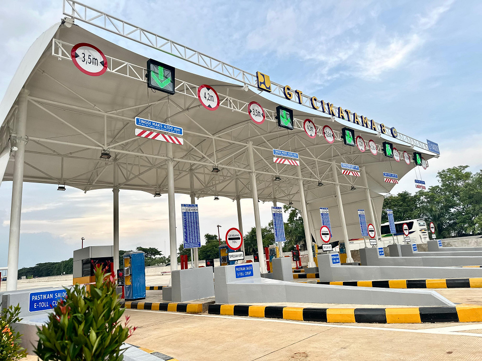 Antisipasi Peningkatan Lalu Lintas Periode Arus Balik Libur Nataru, JTT Menambah Kapasitas Transaksi GT Cikatama 8 Secara Situasional